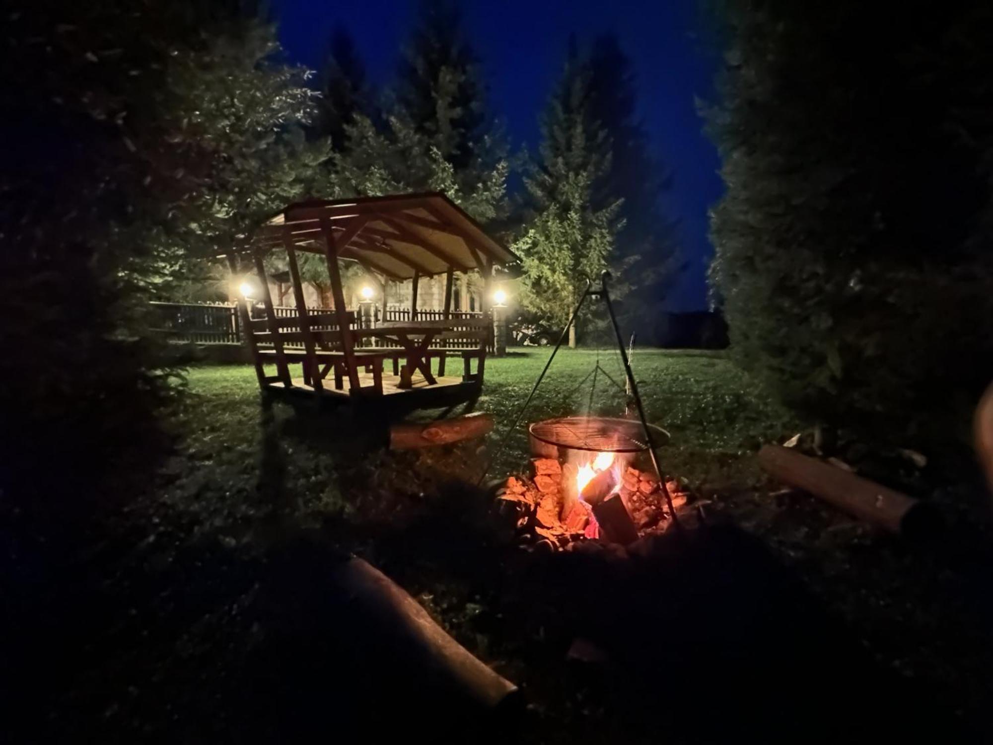 Urocza Chata Z Sauna W Bieszczadzkim Parku Krajobrazowym Bukowiec  Exteriér fotografie